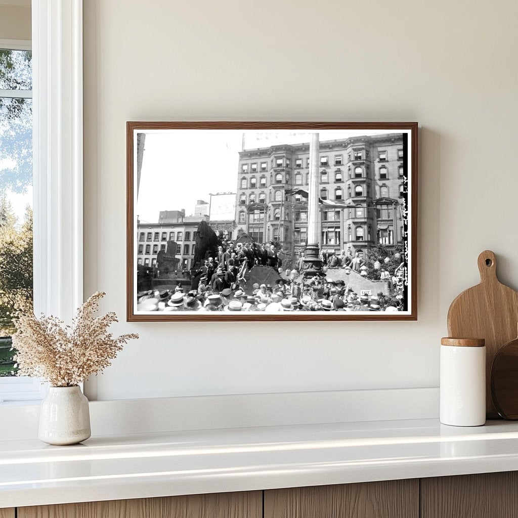 1918 Italian Festa: Captivating Opera Chorus Performance