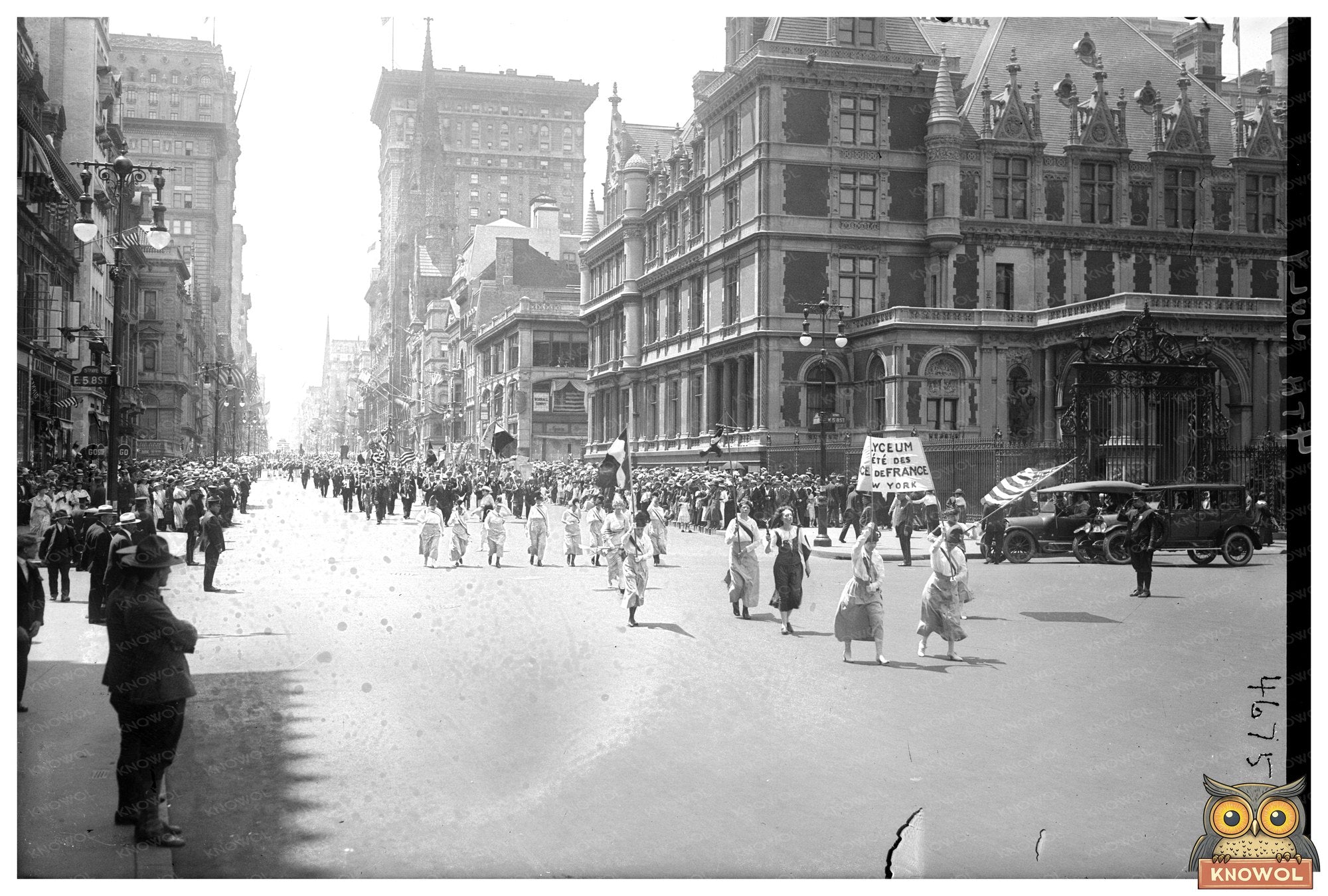 1918 July 4th Parade: A Glimpse of American Patriotism