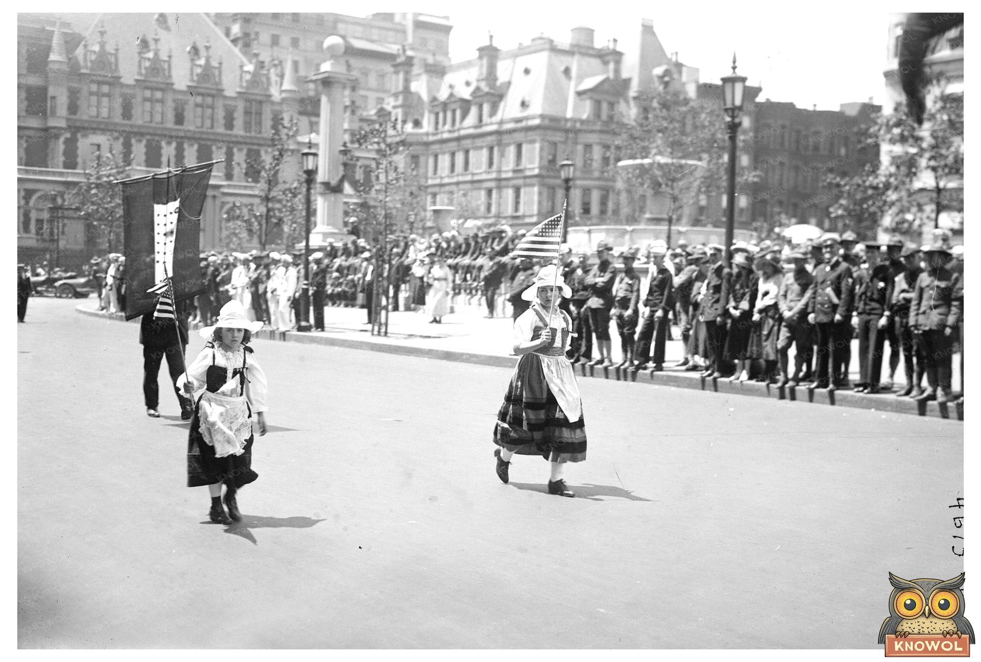 1918 Independence Day Celebration in Full Swing