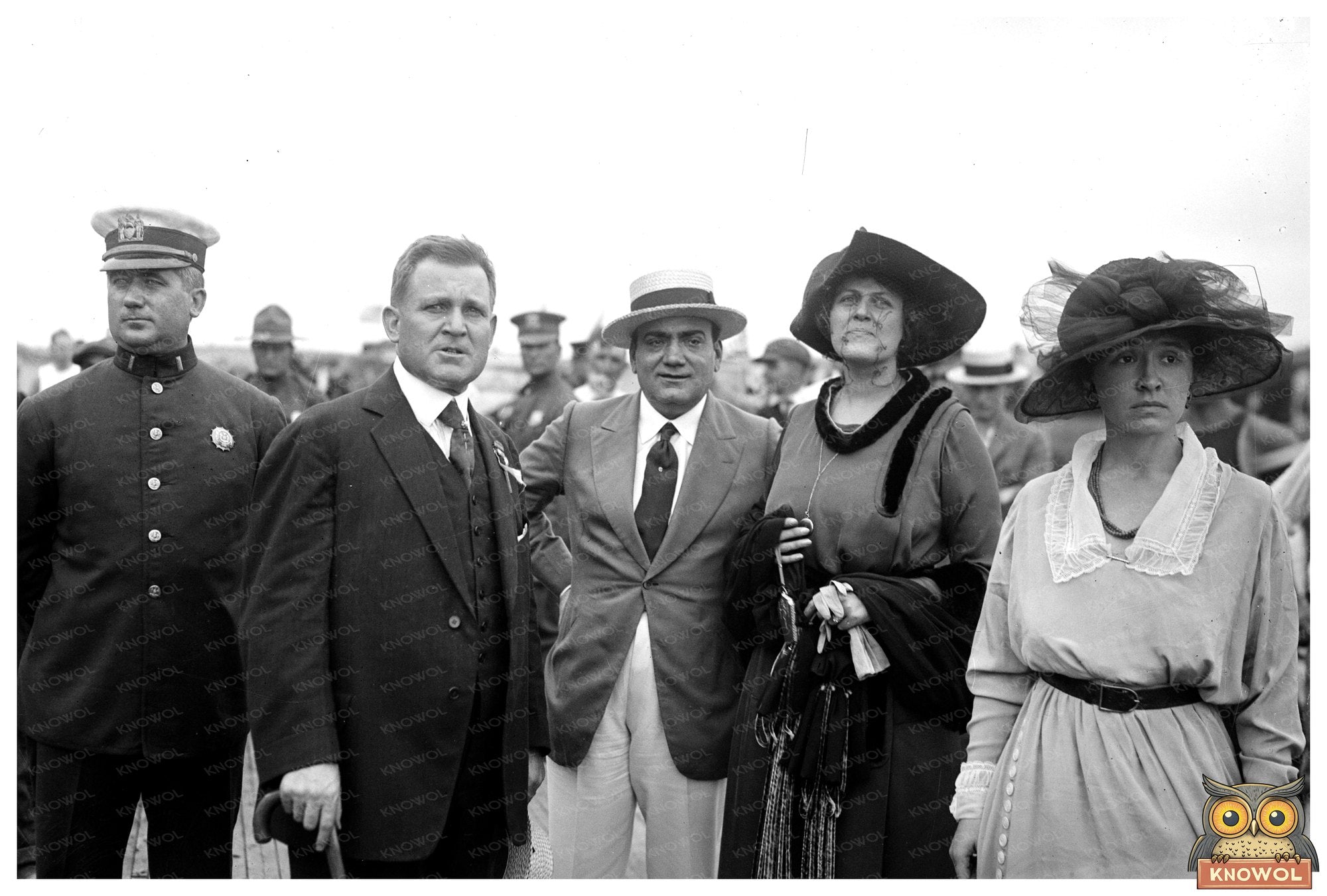 Enrico Caruso and Wife: A Timeless 1918 Portrait