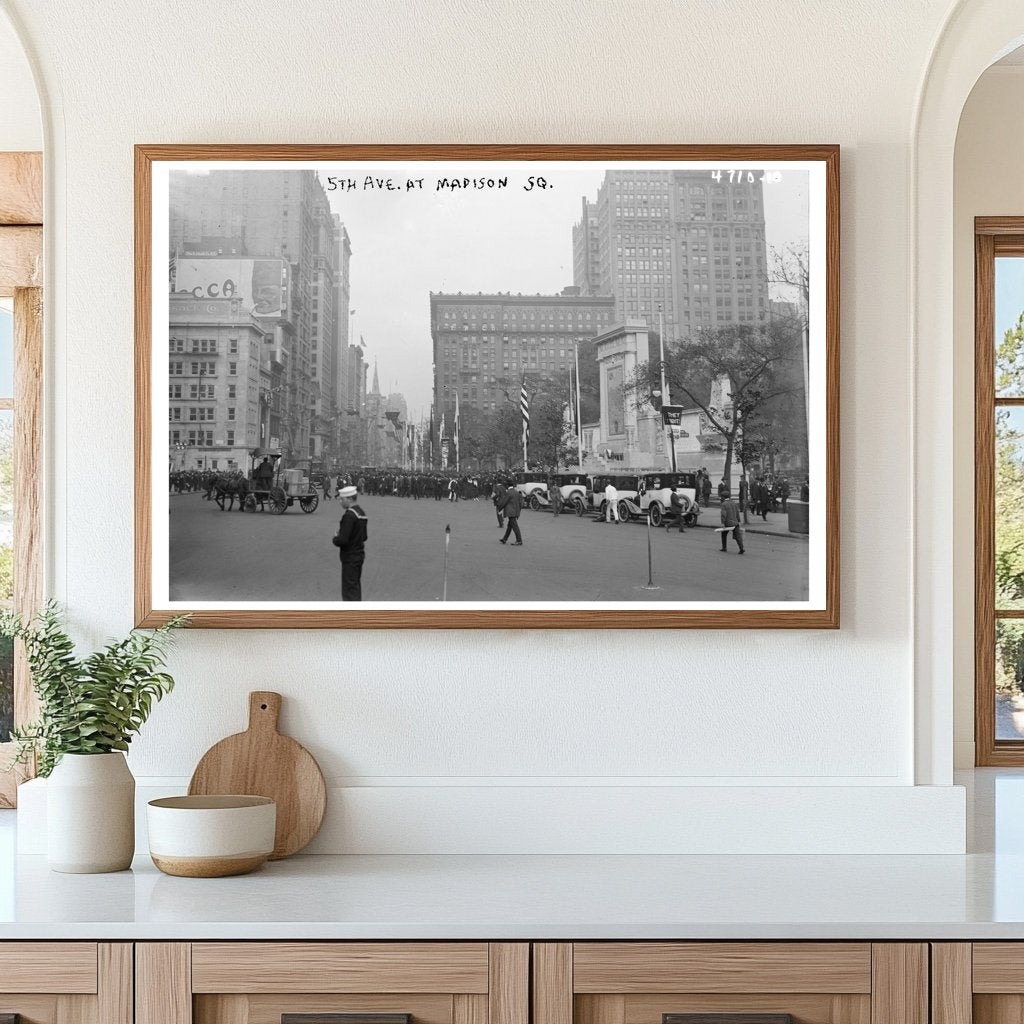 1918 Bustling 5th Ave. at Madison Square Scene