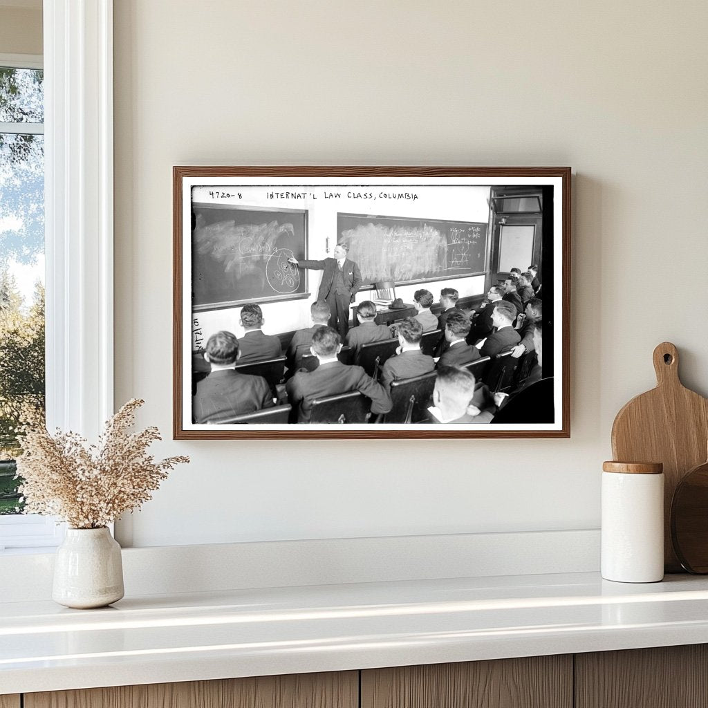 Columbias 1918 International Law Class in Session