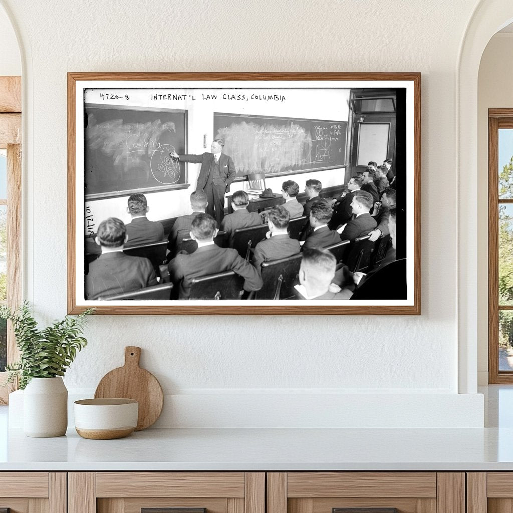 Columbias 1918 International Law Class in Session
