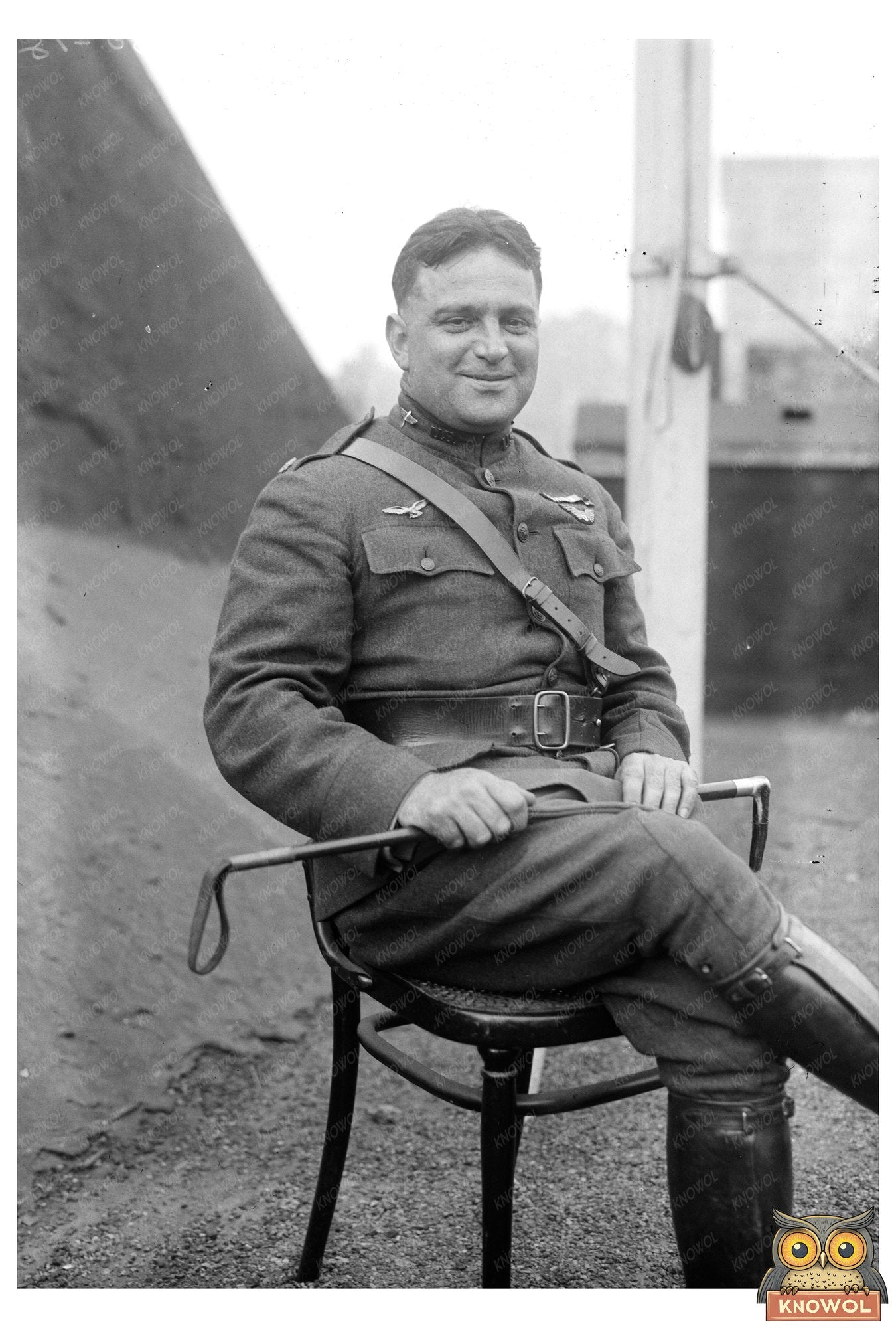 Young Visionary: Future NYC Mayor in 1920s Snapshot