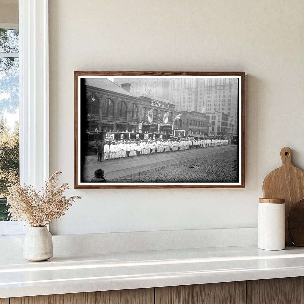 1918 Lively War Bond Parade: A Moment of Patriotism