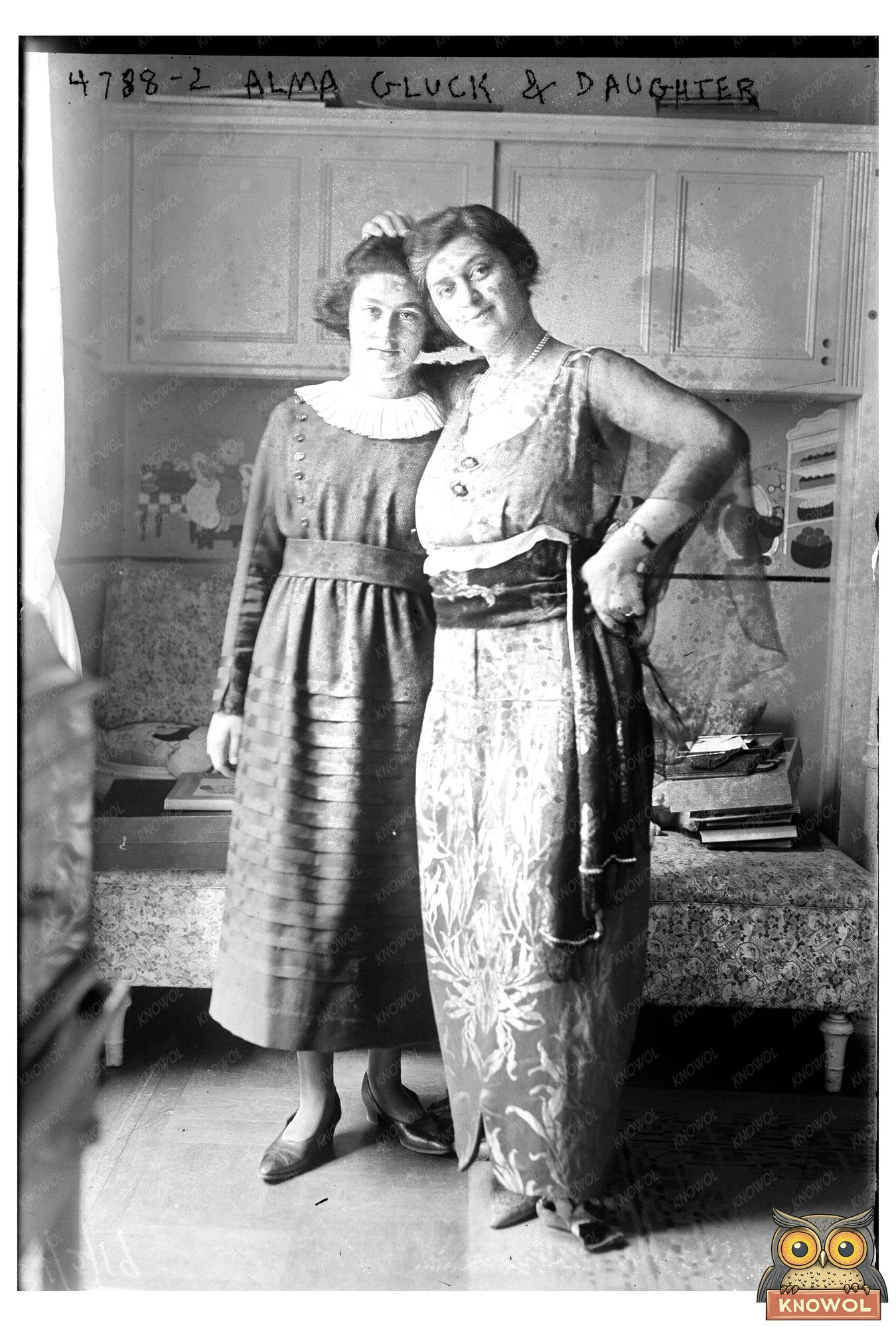 1920s Portrait of Soprano Alma Gluck with Daughter