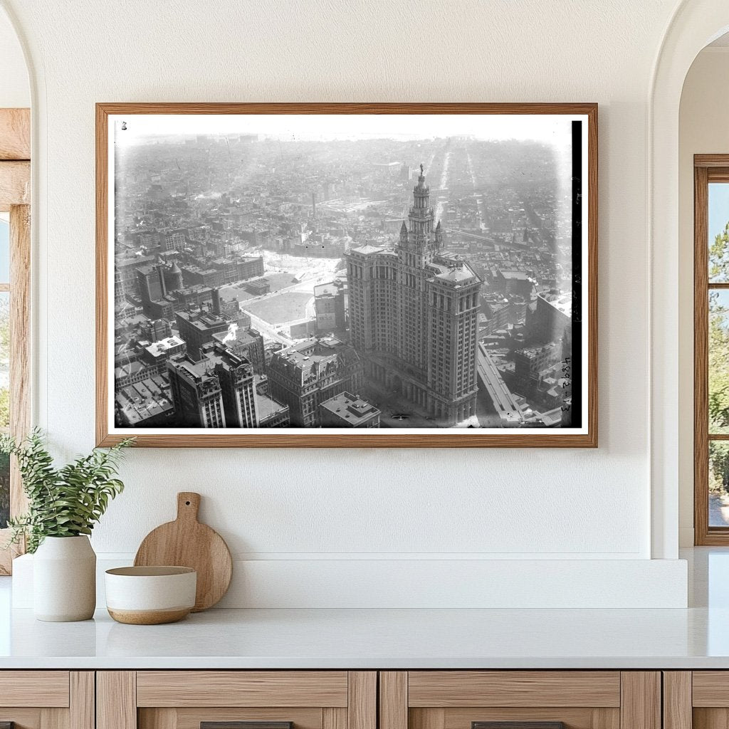 Majestic Woolworth Building: Early 20th Century Icon