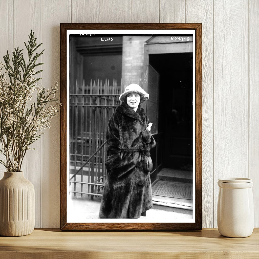 Historic 1925 View of Ellis Island Charm