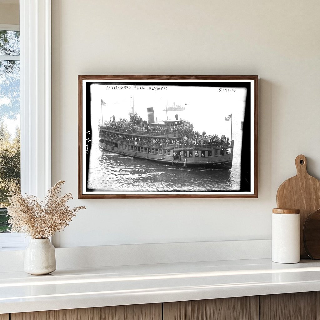 Elegant Passengers Aboard the RMS Olympic, Circa 1915