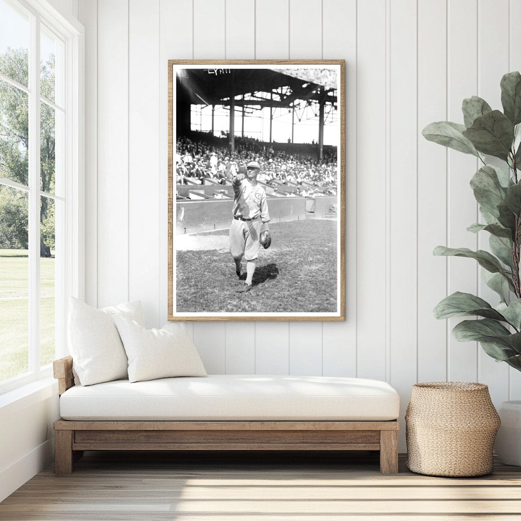 1920 Chicago AL Baseball Star Byrd Lynn in Action