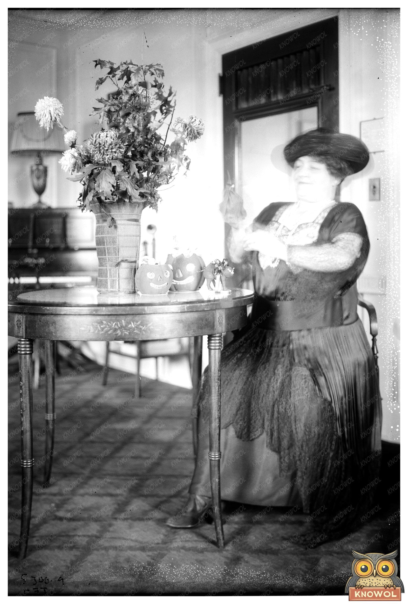 1920 Vintage Glass Negative: Tetrazzini Scene