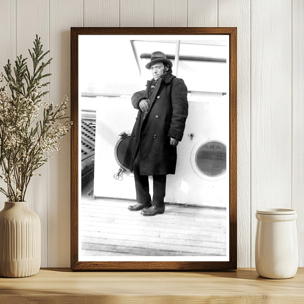 1921 Icon of Change: A Moment in Post-War History