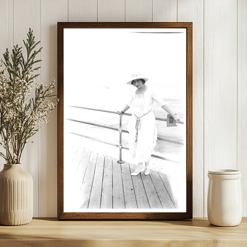 Stunning Early 20th Century Soprano Portrait