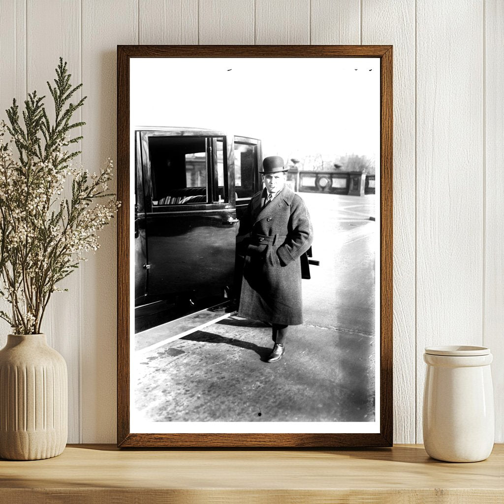 1920s Americana: Captivating Scene from Chamlee