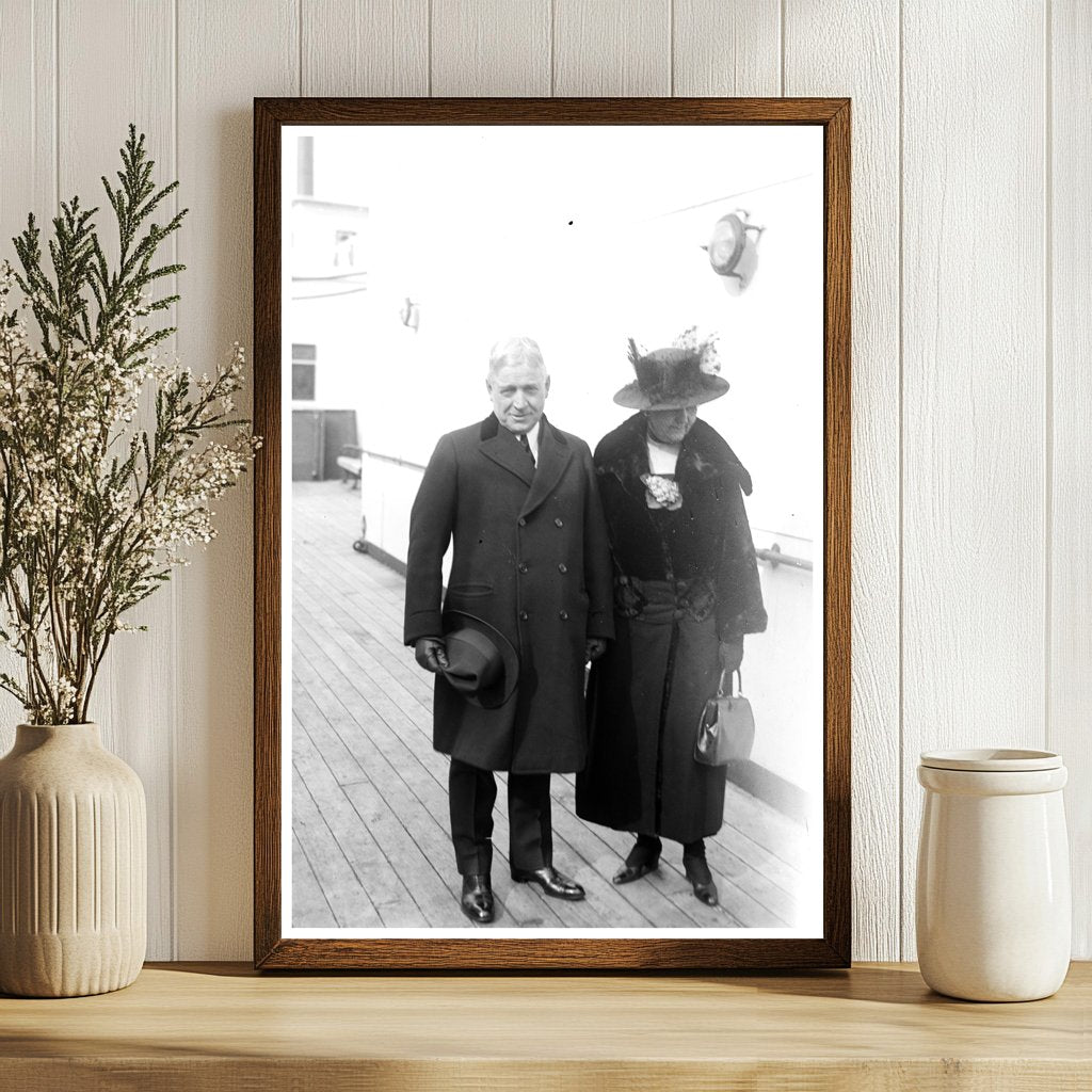 Elegant Couple Portrait: Illinois Politicians Era