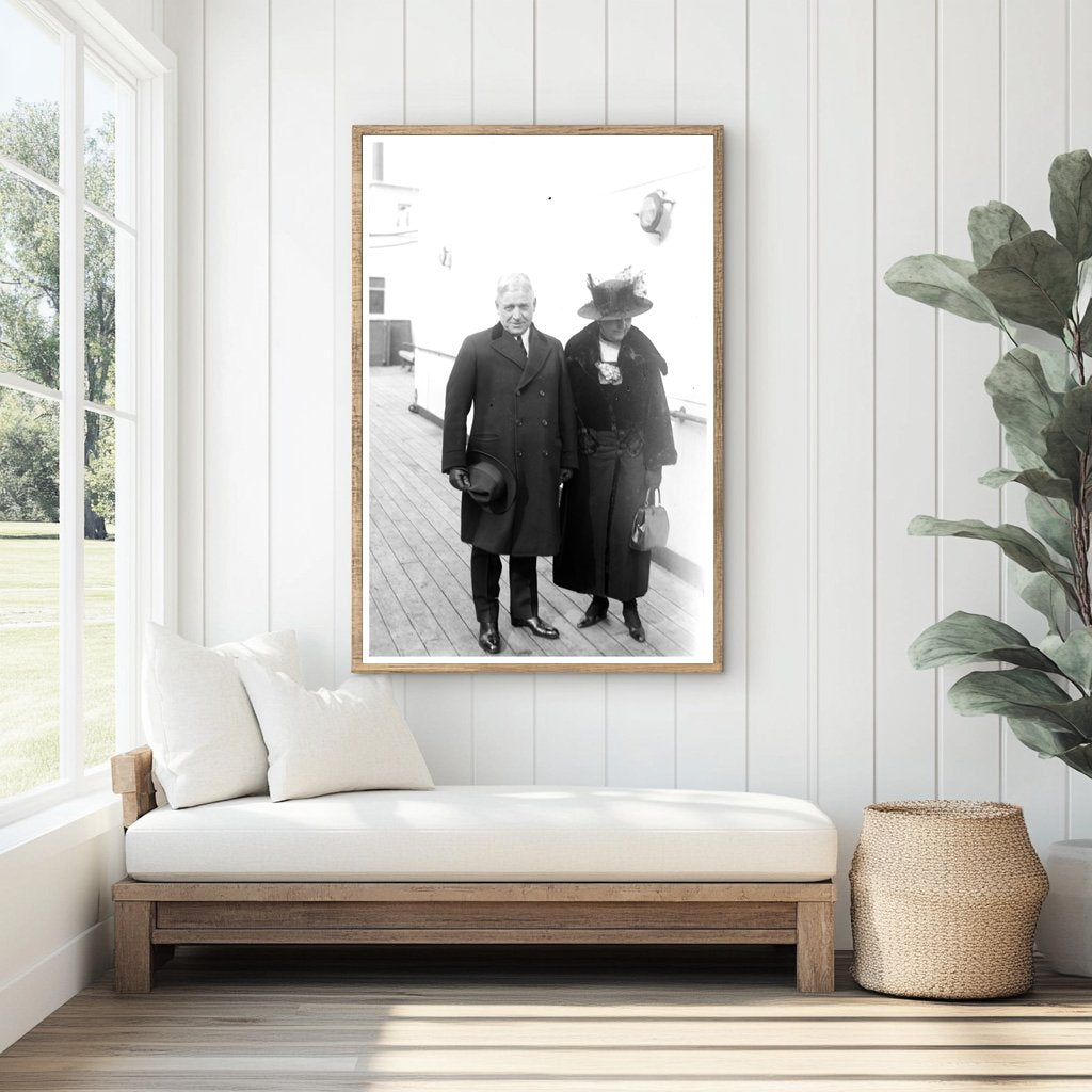 Elegant Couple Portrait: Illinois Politicians Era