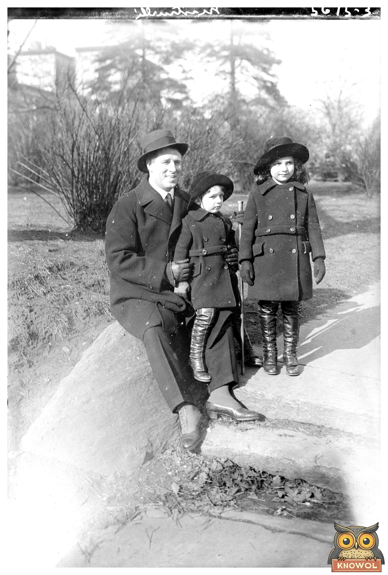 1920s Elegance: Portrait of a Notable Figure