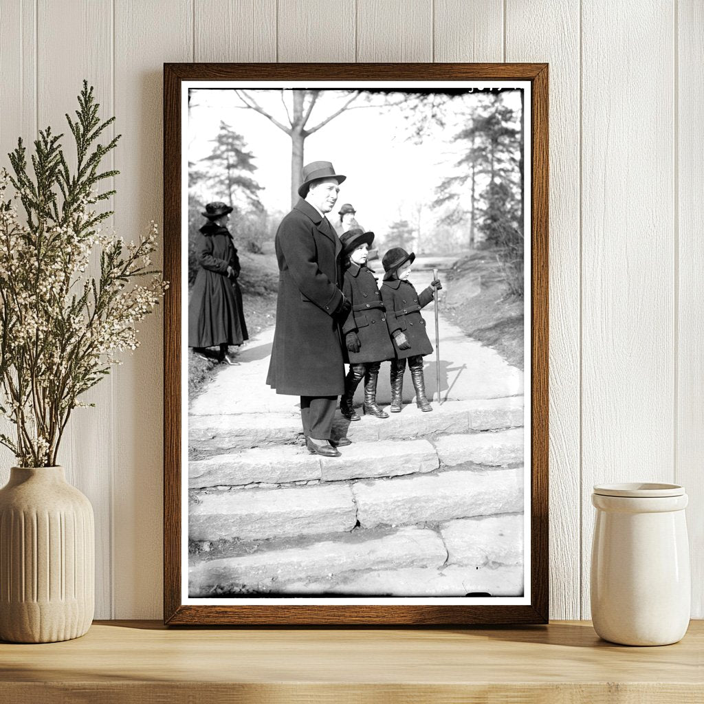 1920s Vintage Portrait of Celebrated Performer Martinelli