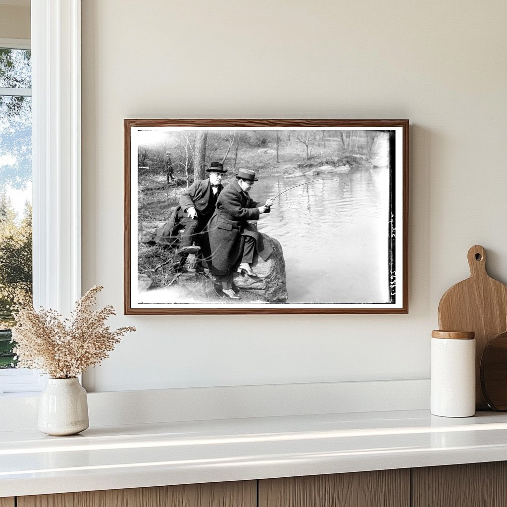 1920s Fishing Scene: A Glimpse of Daily Life