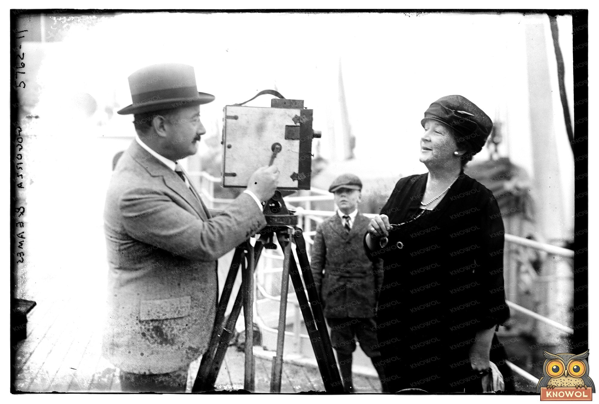 1920s Architectural Masterpiece: Vintage Glass Negative