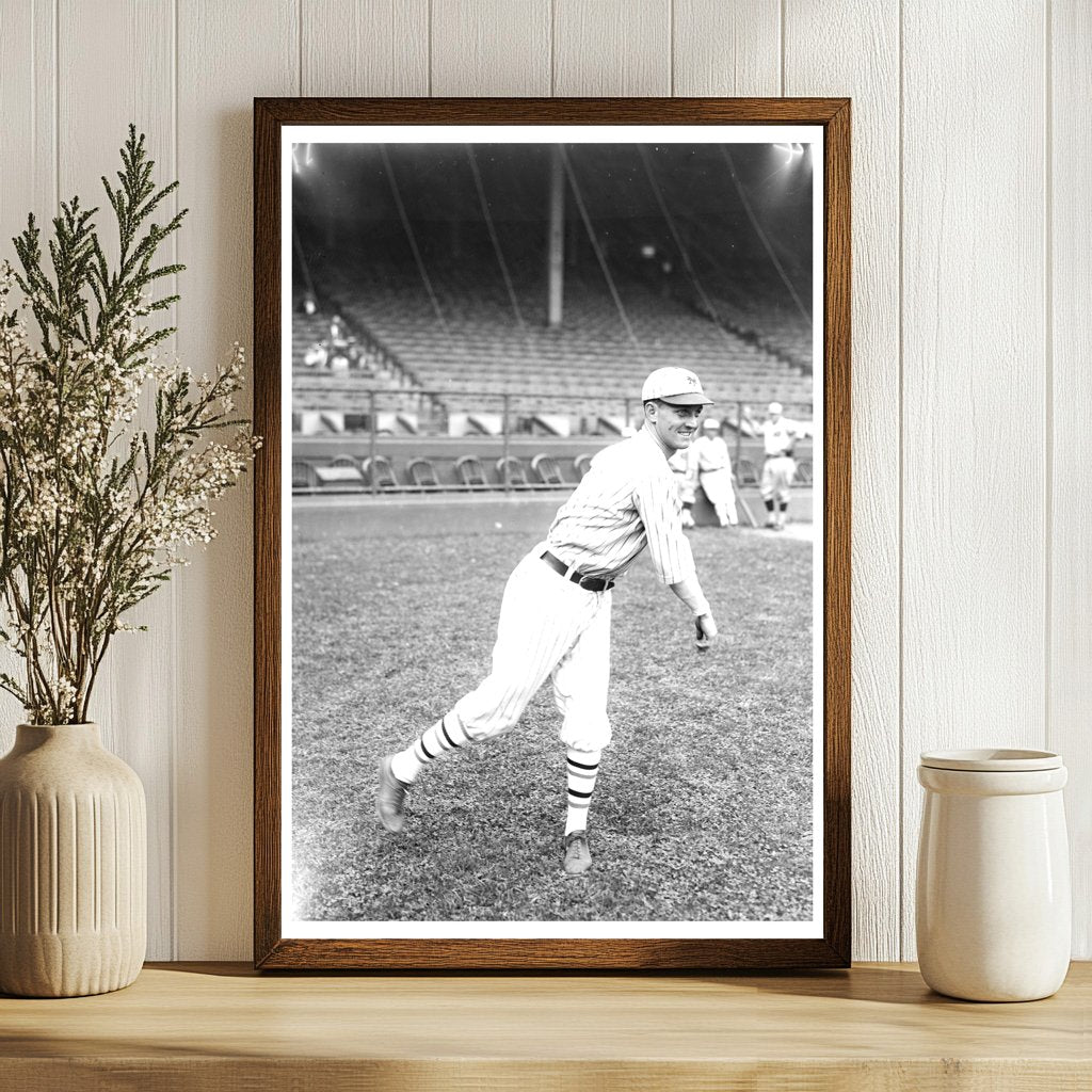 1922 New York NL Baseball Star in Action