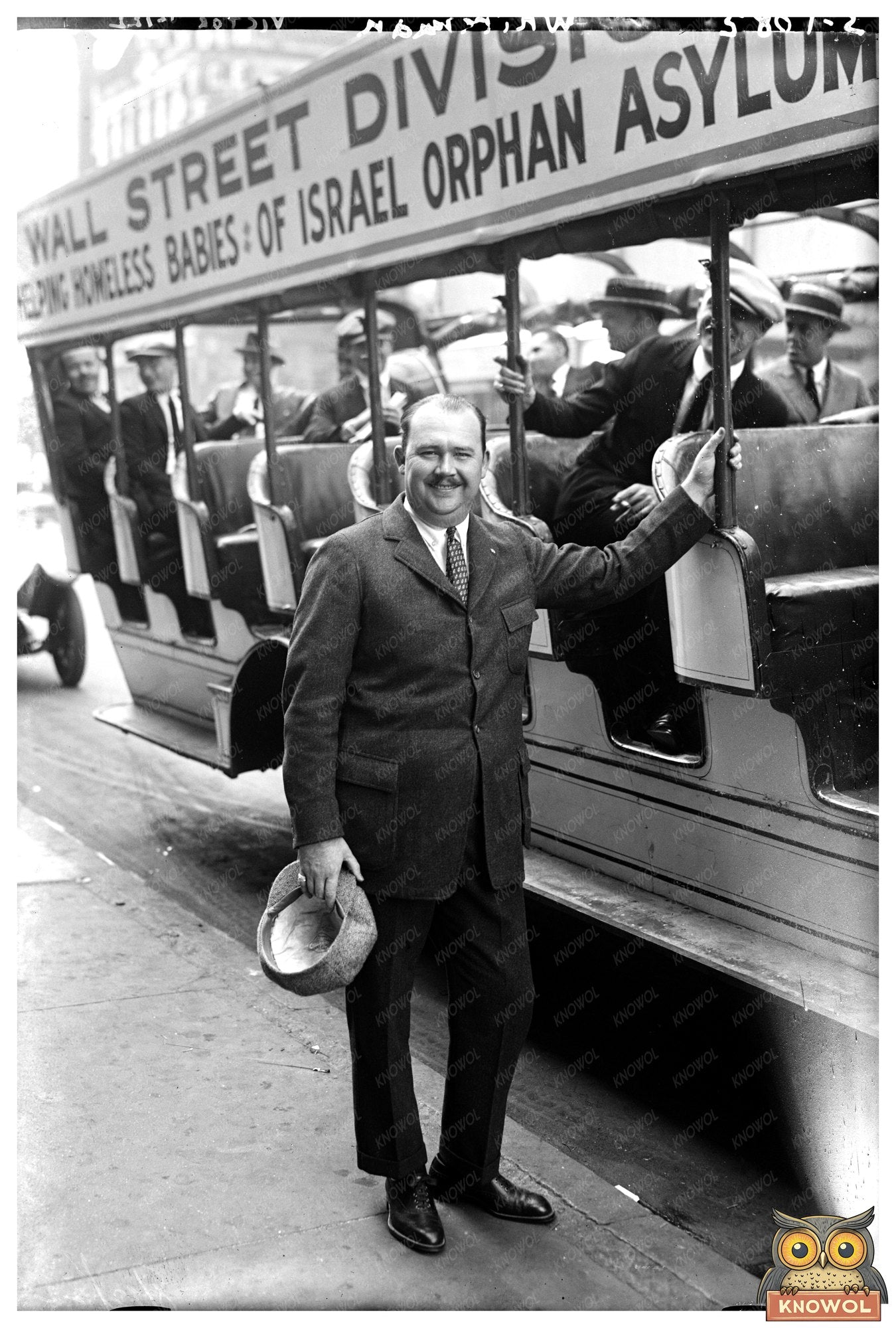 Urban Kindness: Wall Street Bus for Orphaned Babies