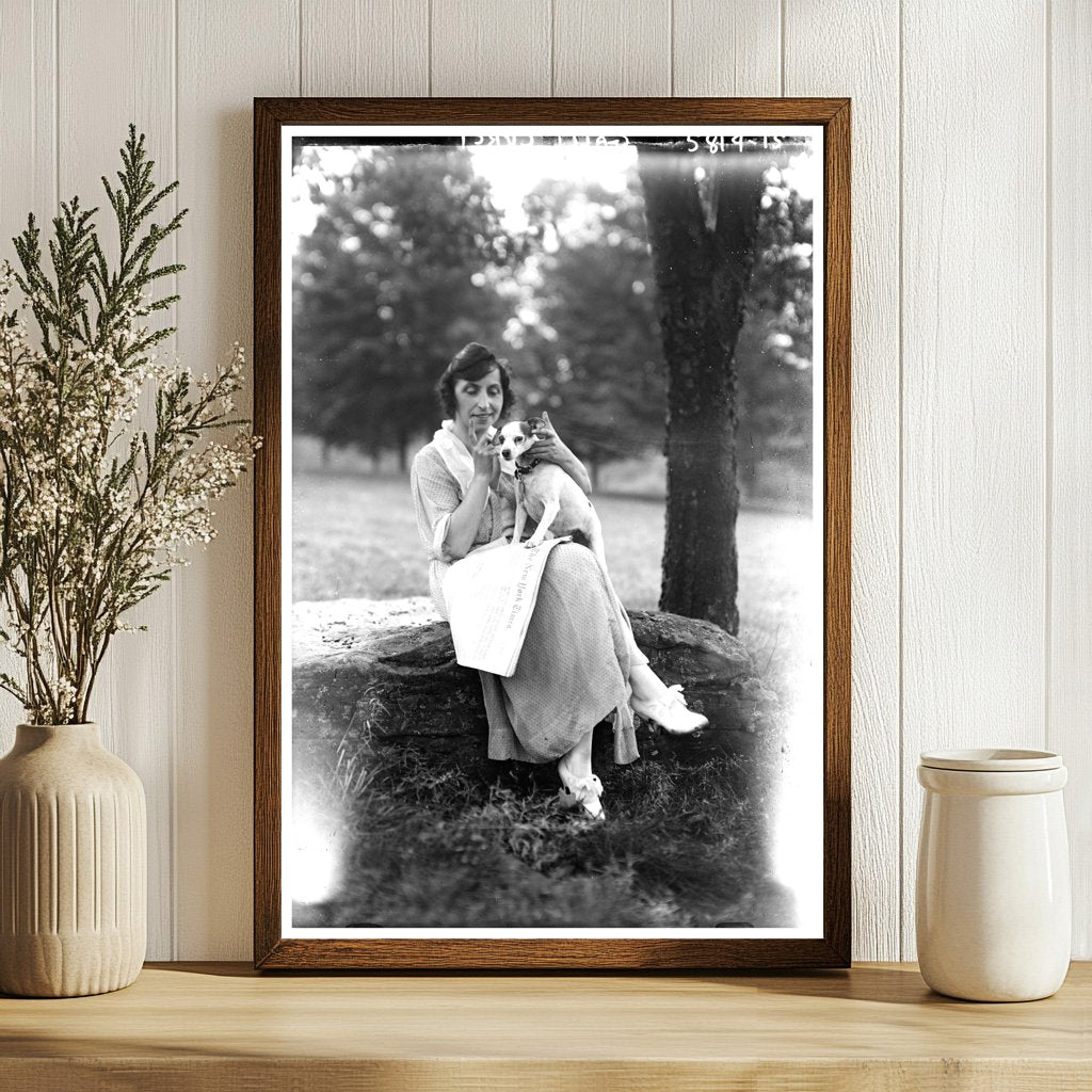 Captivating 1920s Opera Diva in Performance