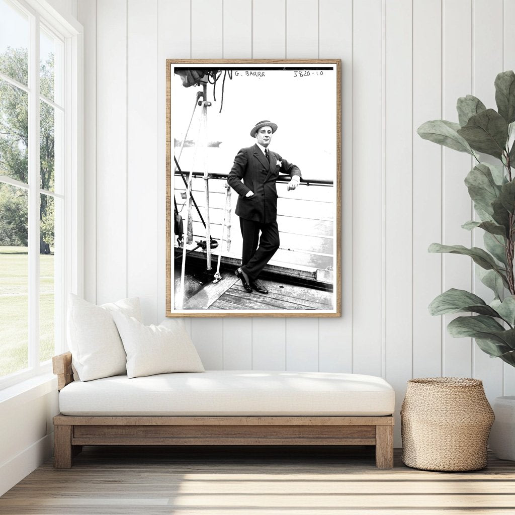 1920s Era Opera Singer Captivates Audience