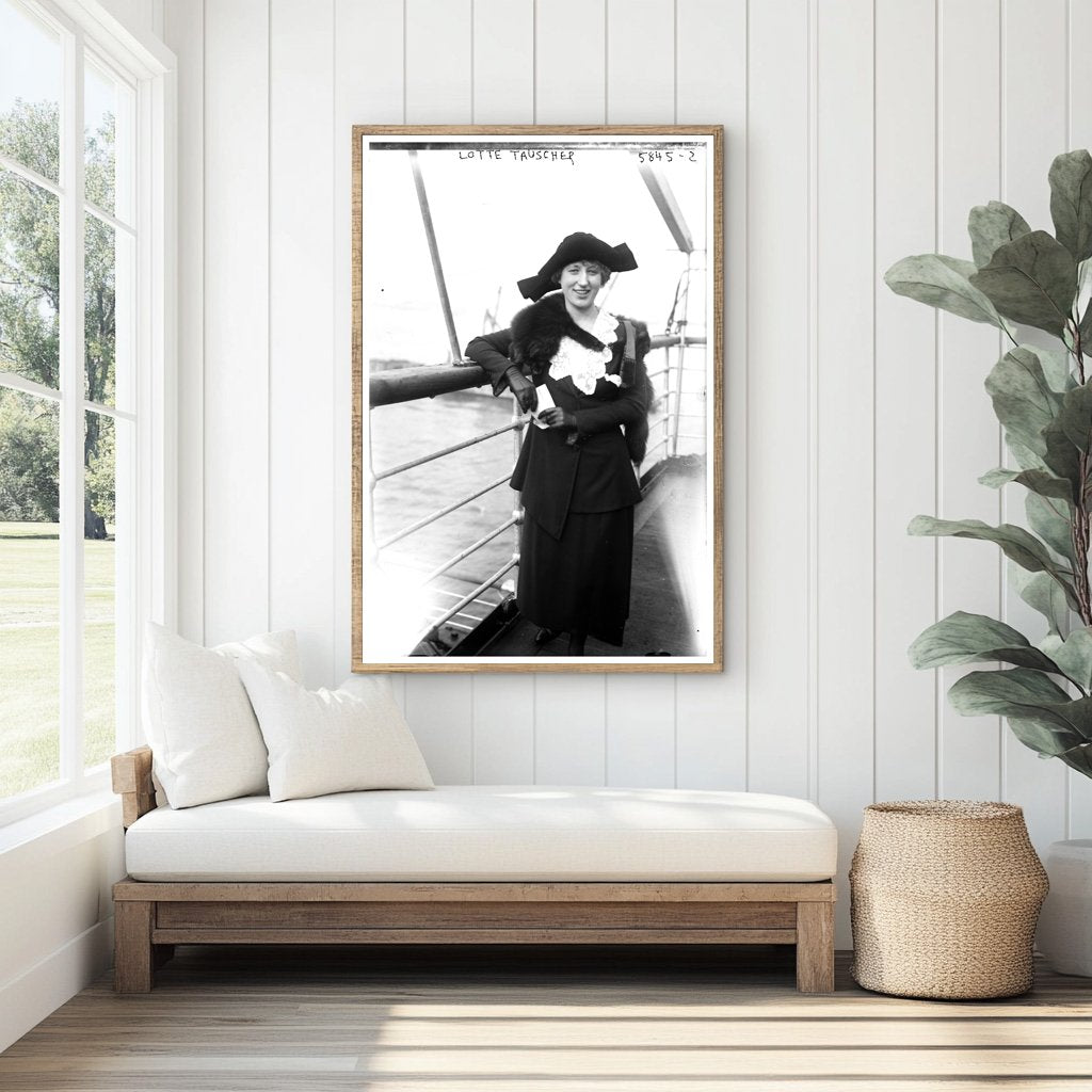 1920s Iconic Portrait of a Trailblazing Woman