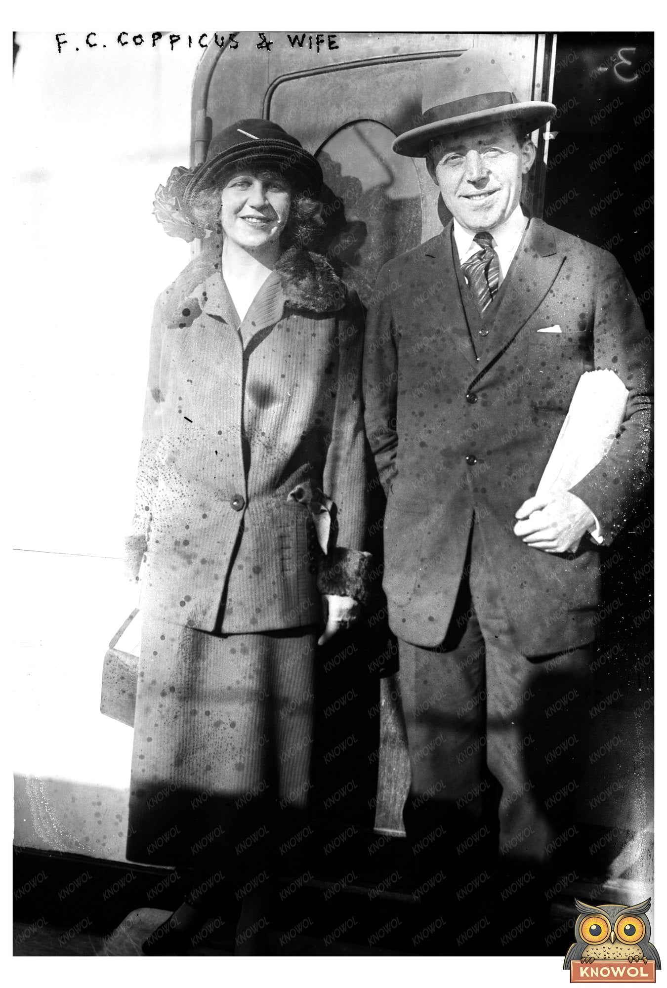 1922 Vintage Portrait of a Distinguished Couple