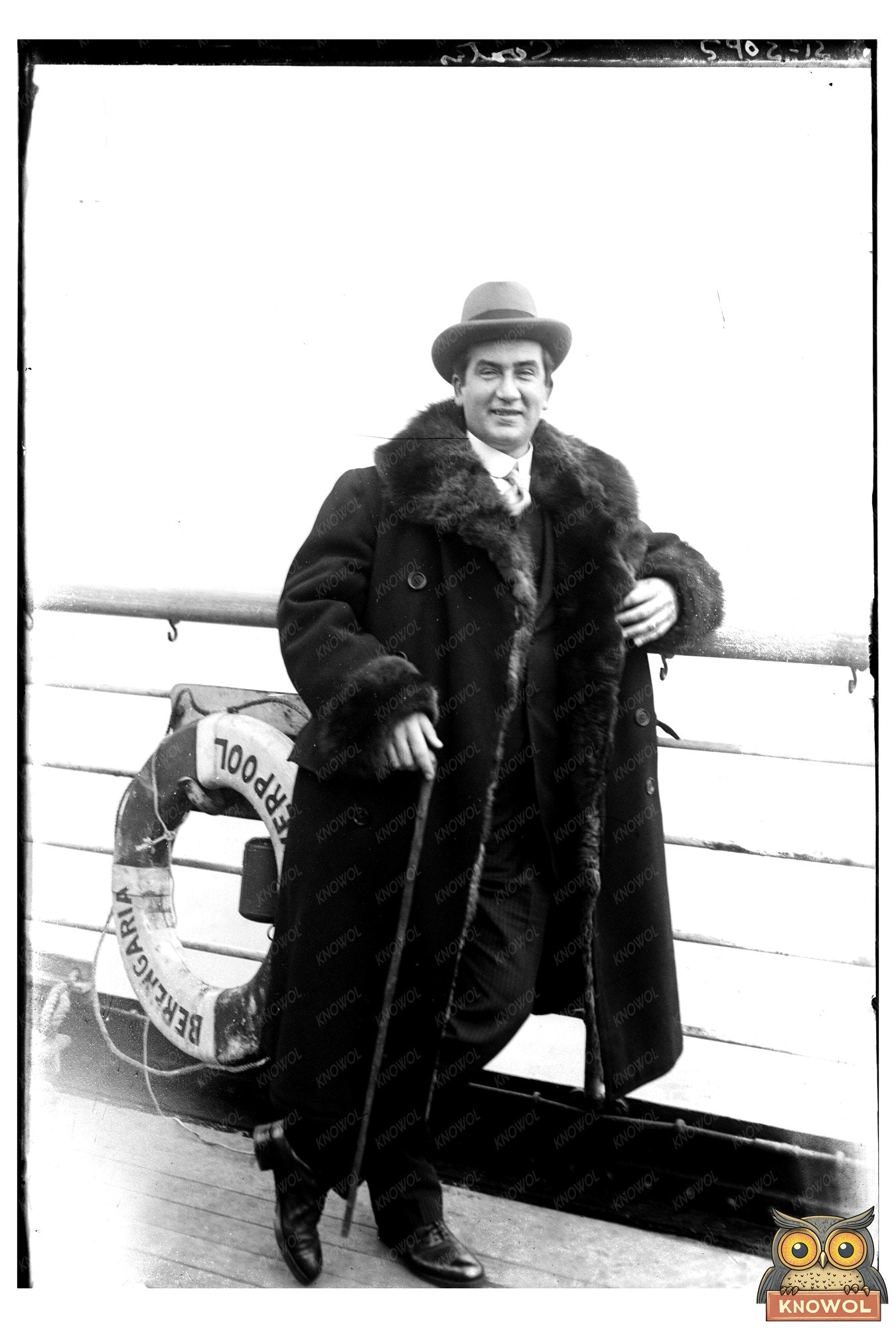 1920 Street Scene: Daily Life in a Changing America