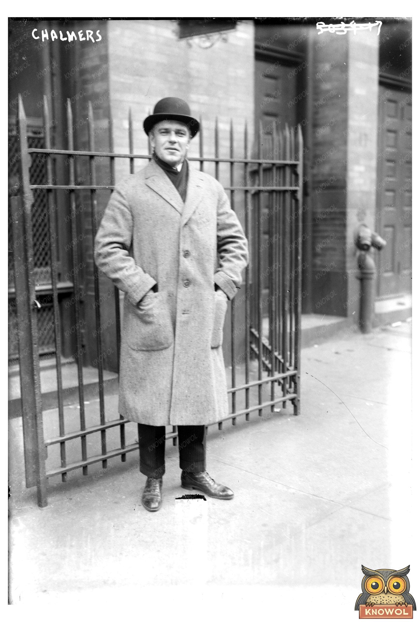 1920s Urban Life: A Glimpse into Chalmers Street