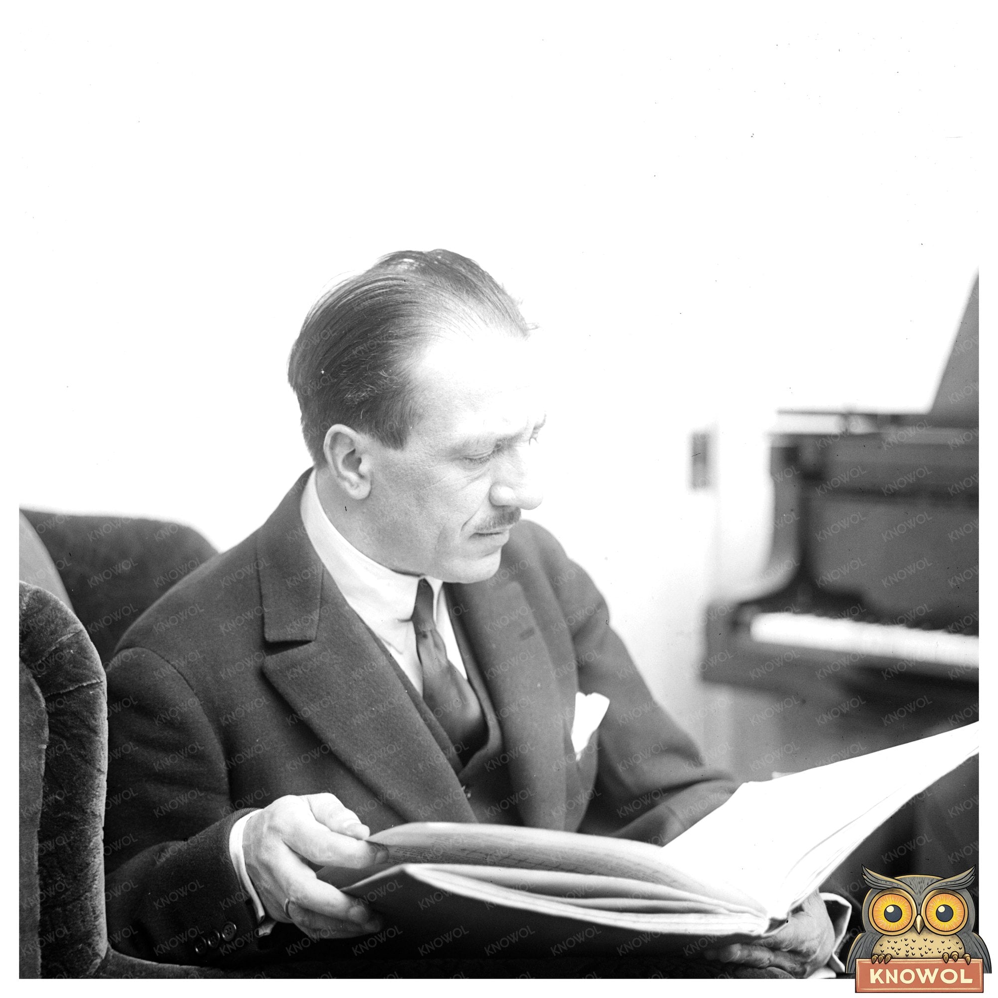 1920s Era Portrait: Elegant Figure in Historical Context