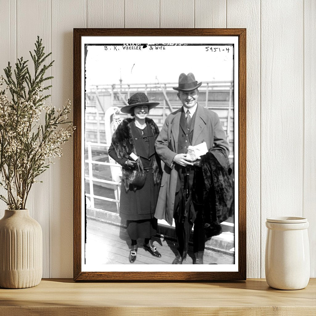 1920s Era Couple Portrait: Timeless Love in History