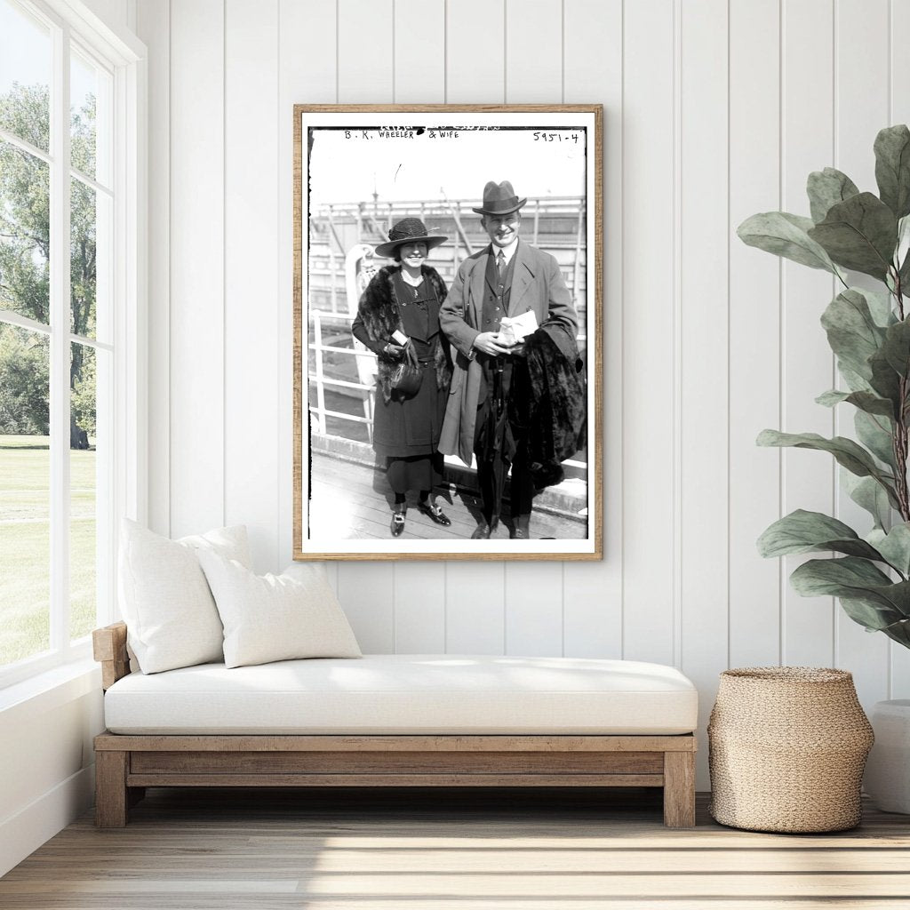 1920s Era Couple Portrait: Timeless Love in History