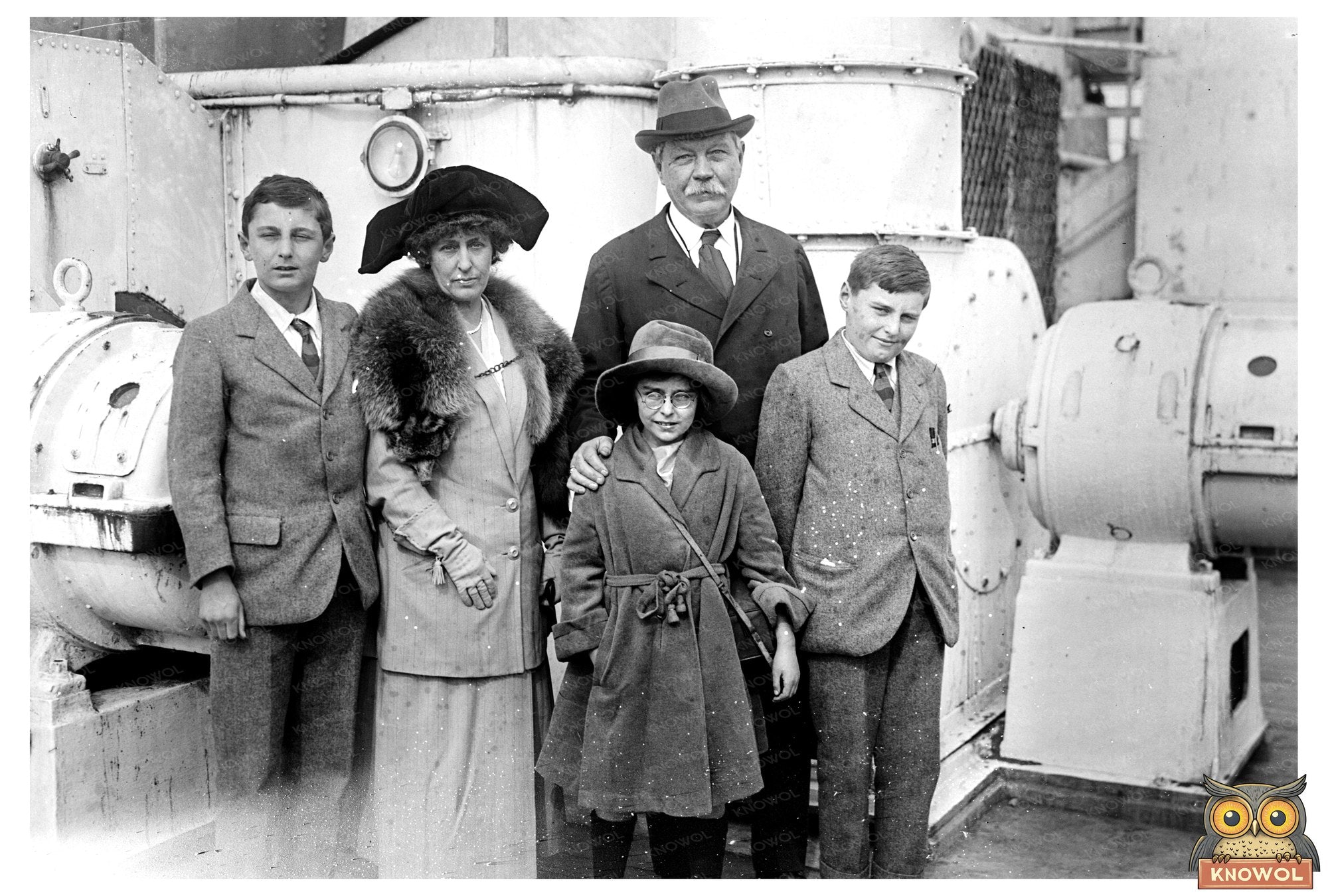 1920s Family Portrait of Iconic Mystery Writer