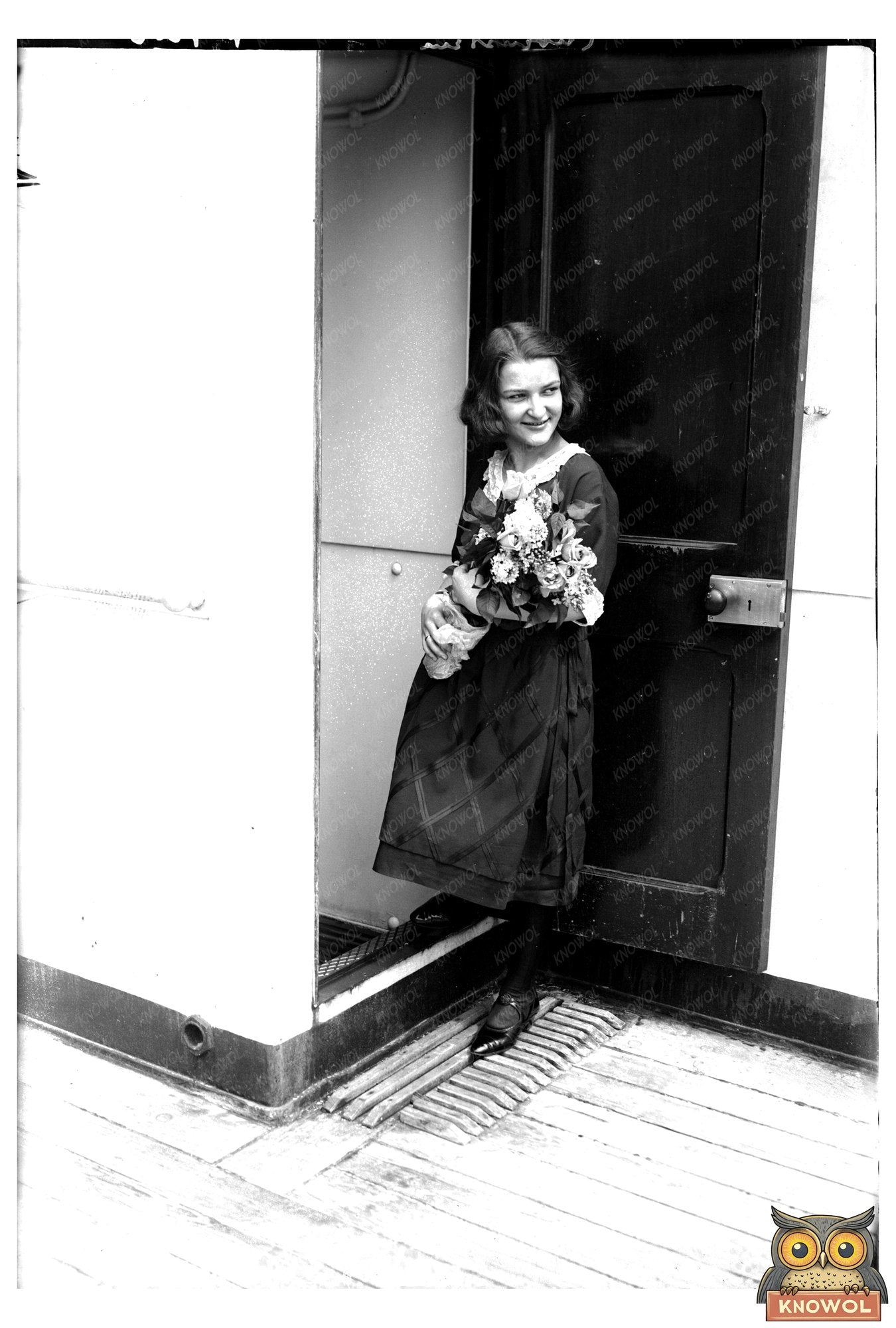 1920s News Portrait: Portrait of a Cultural Icon