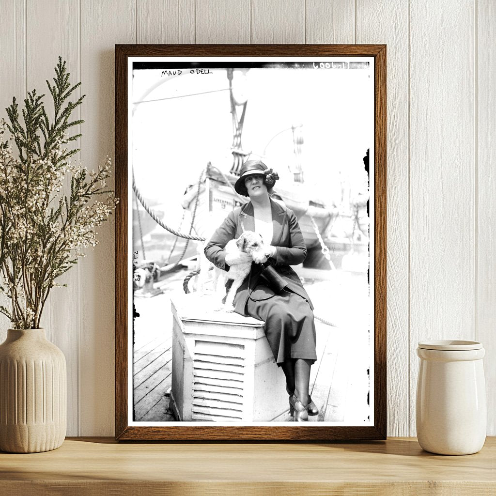 1920s Portrait of Maud Odell: Timeless Elegance