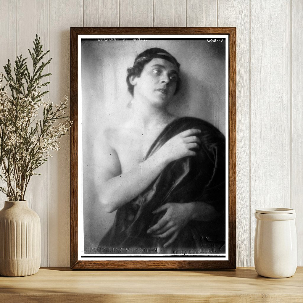 1920s Theatrical Moments in Ariadne