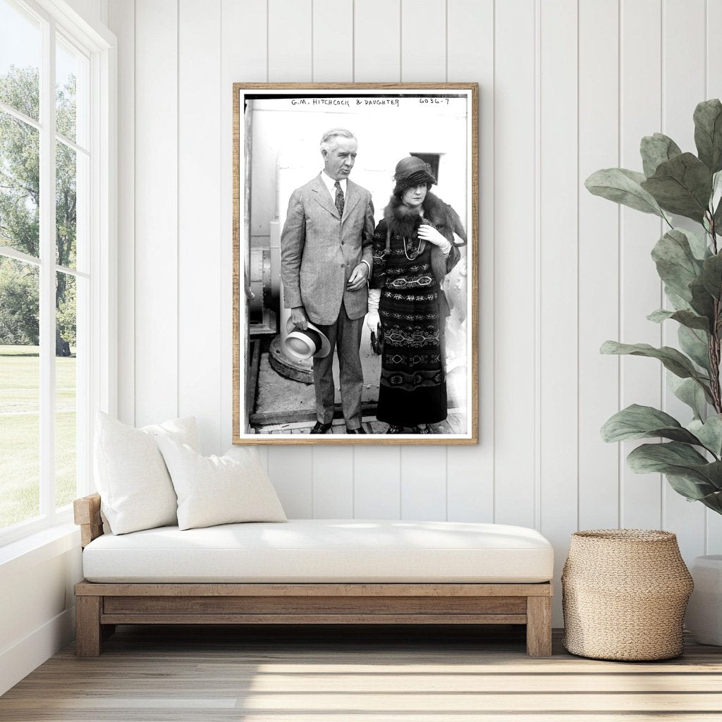 1920s Father-Daughter Portrait in Vintage Attire