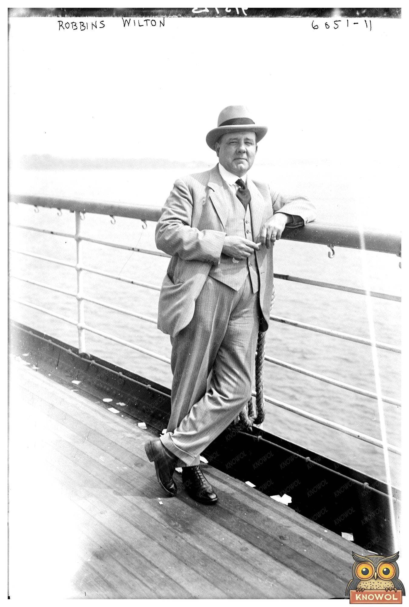 1920s Robbins Wilton: A Glimpse into American Life