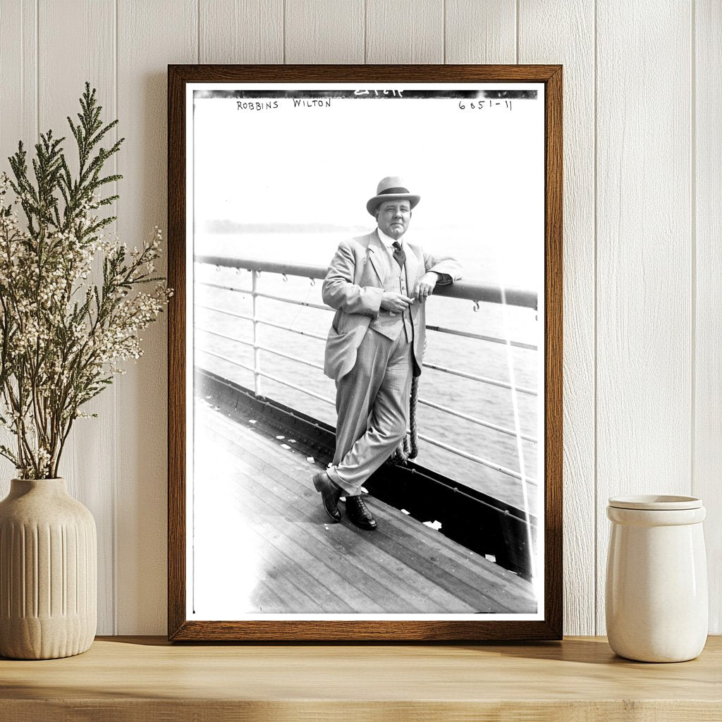 1920s Robbins Wilton: A Glimpse into American Life