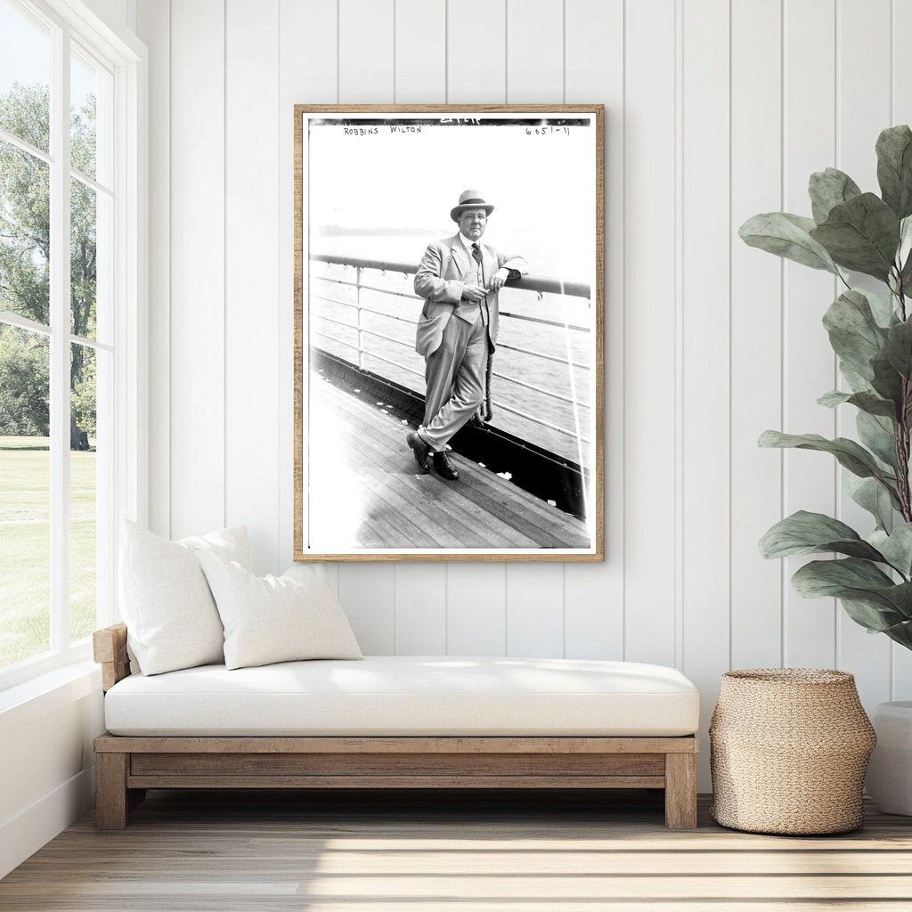 1920s Robbins Wilton: A Glimpse into American Life