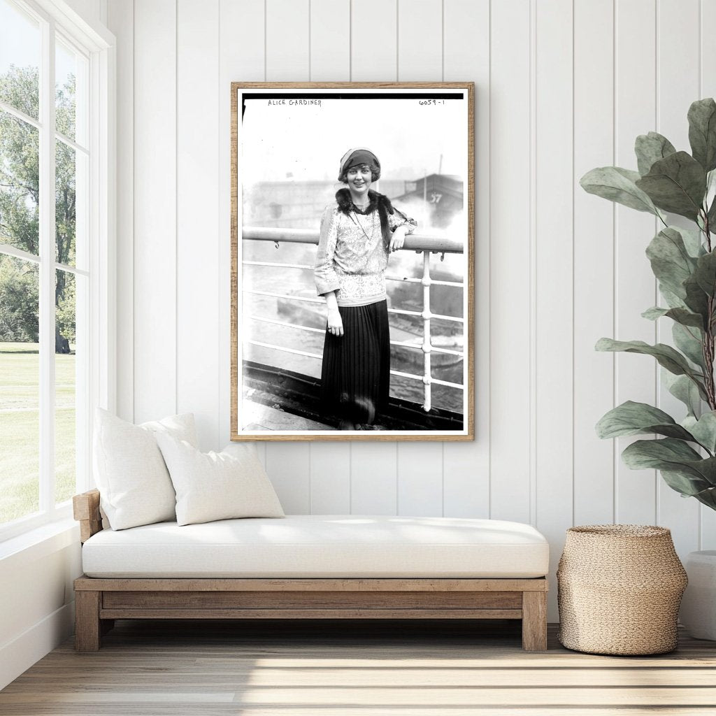 1920s Portrait of a Young Woman in Vintage Attire