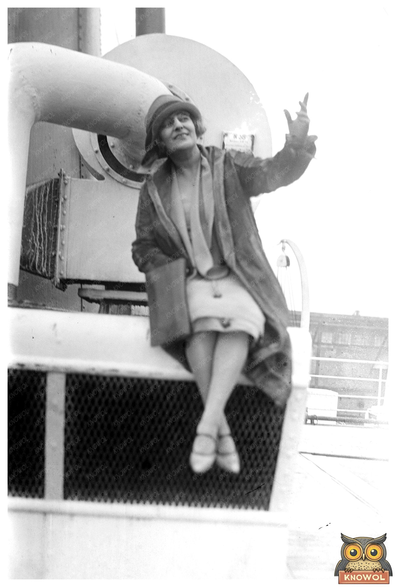 Enchanting Portrait of a 20th-Century Stage Star