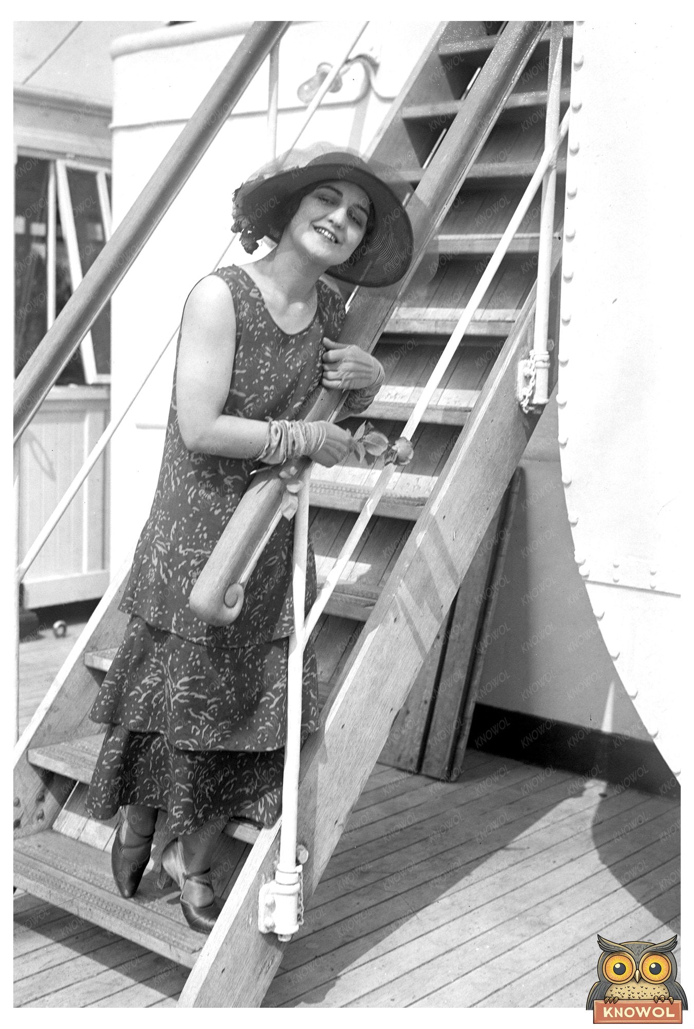 Graceful Dancer in Motion: A Captivating Moment