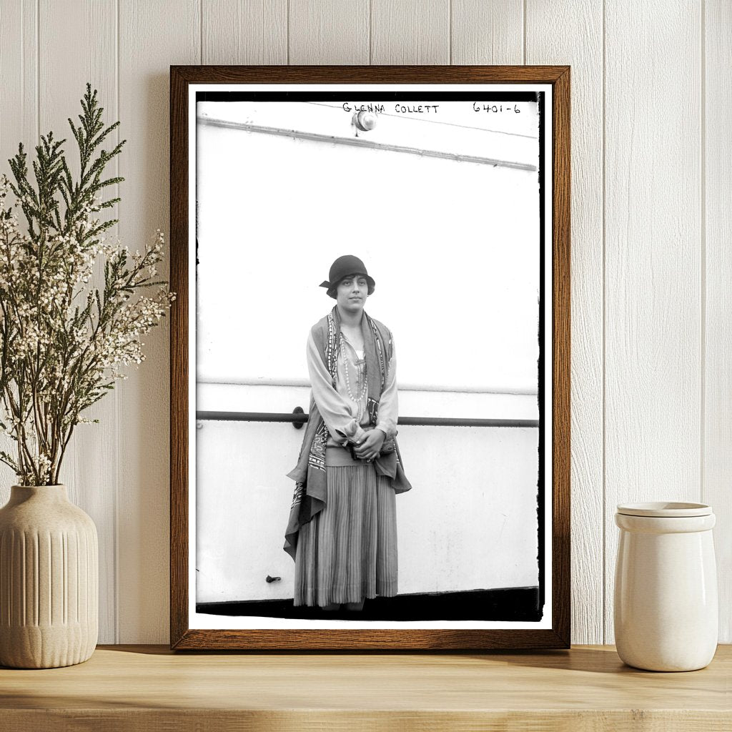 1925 Womens Golf Pioneer Glena Collett in Action