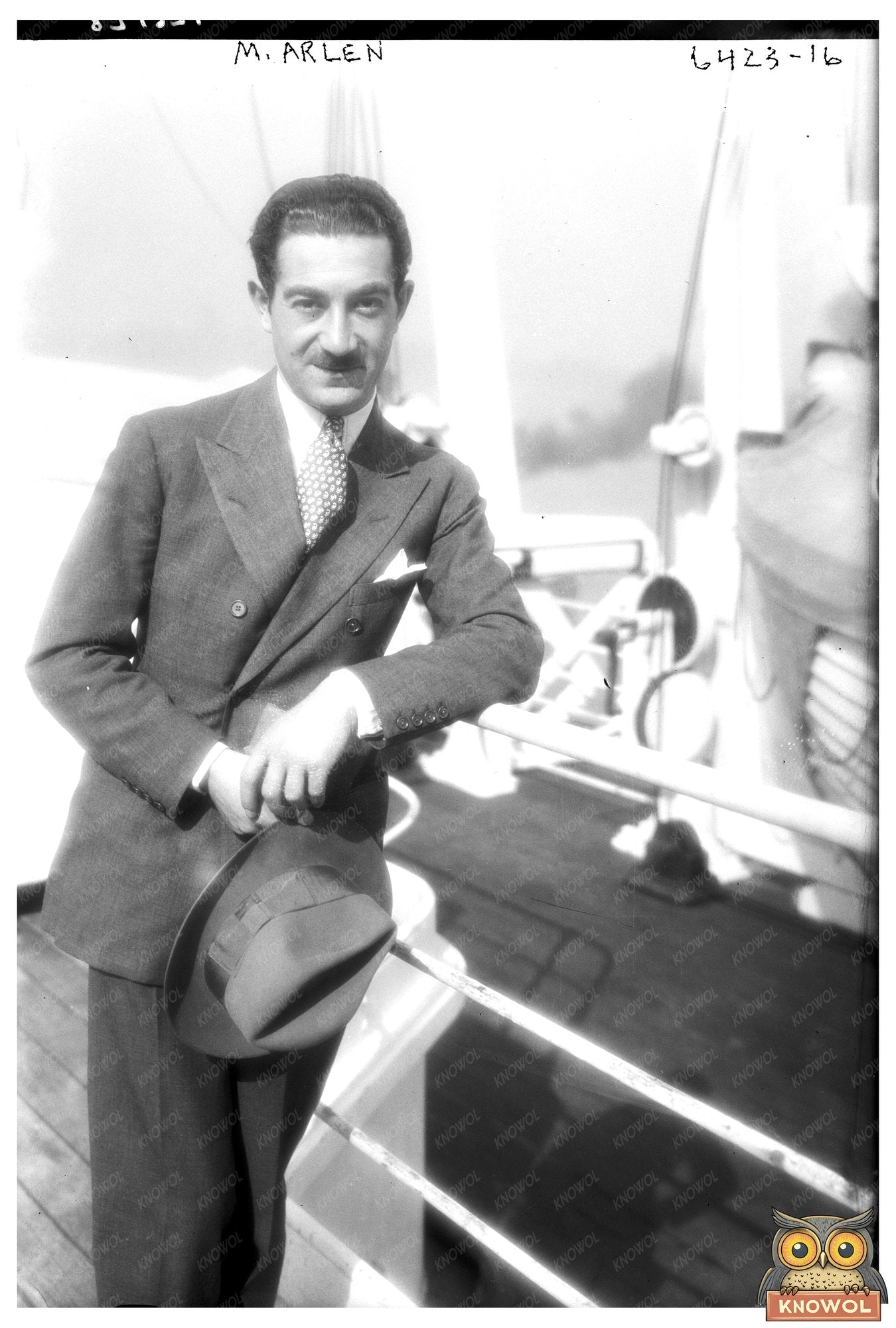 Iconic 1928 Portrait of Theatrical Luminary M. Arlen