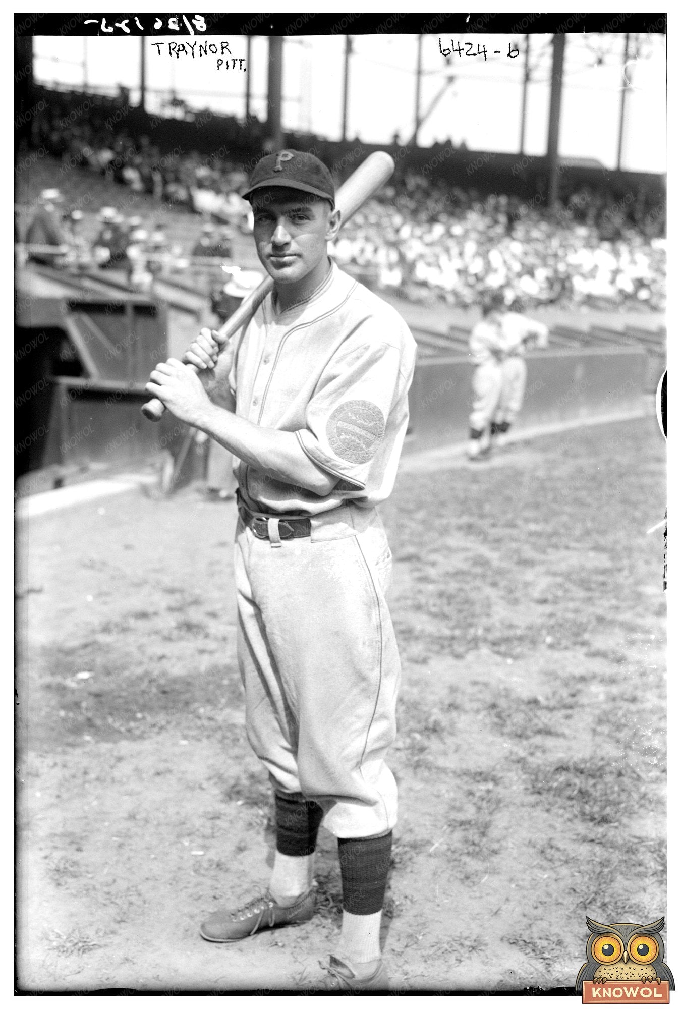 1925 Vintage Photo of Pie Traynor in Action