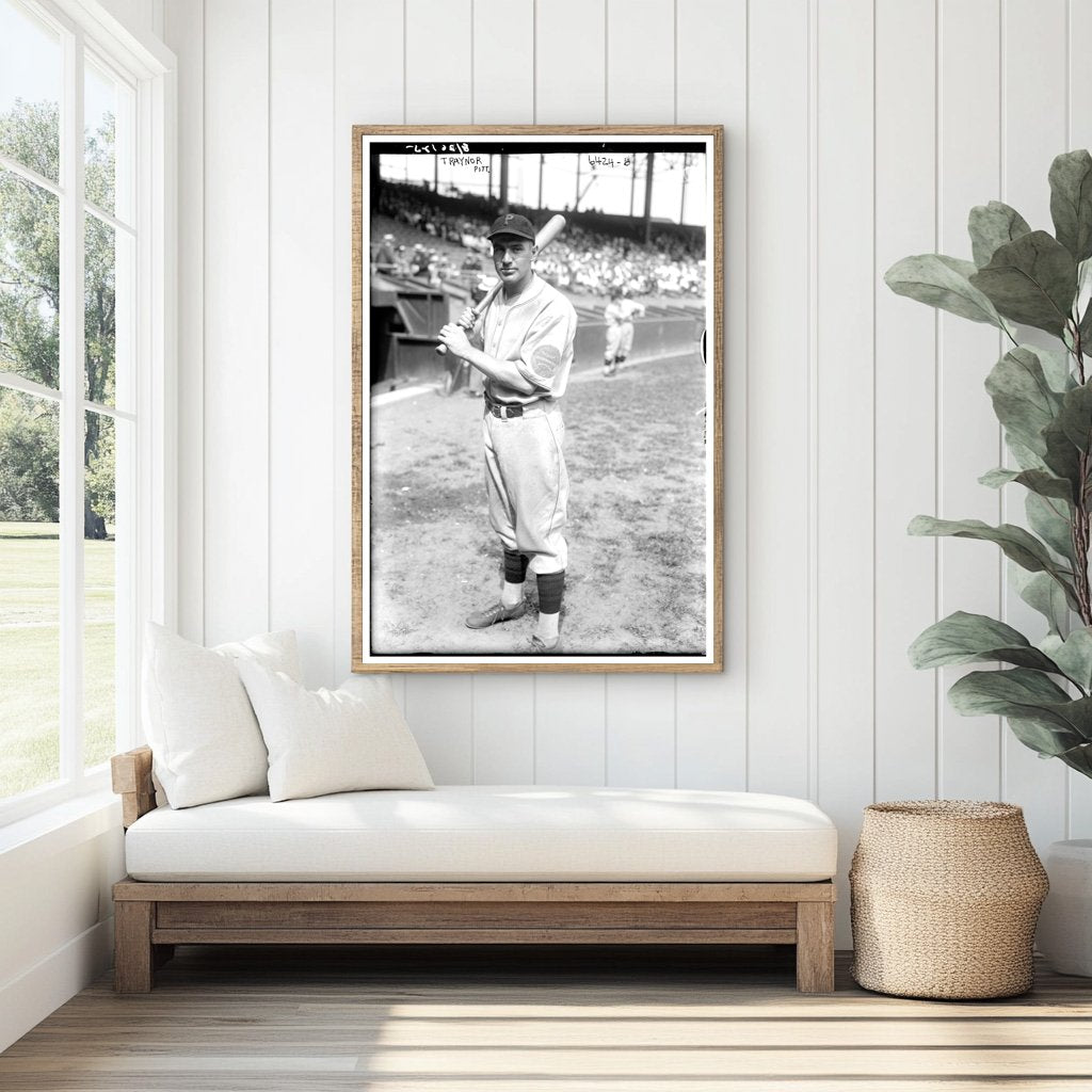 1925 Vintage Photo of Pie Traynor in Action